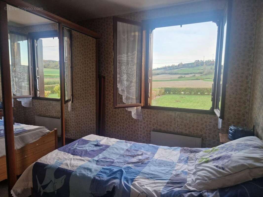 Photo 5 - Maison à BELLENAVES