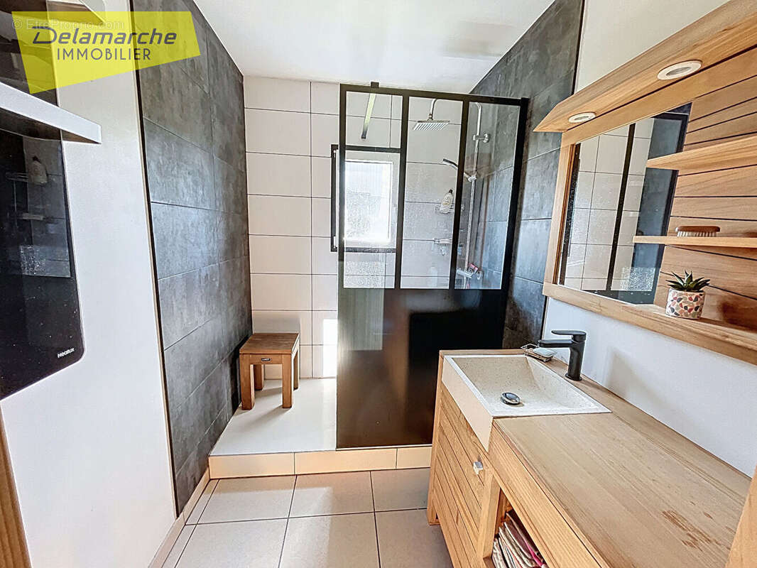 Maison à HAUTEVILLE-SUR-MER