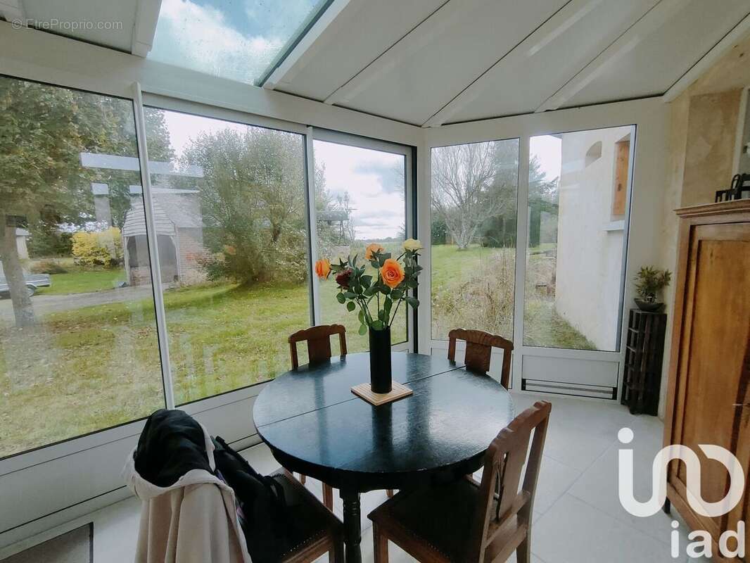 Maison 122 m² à Tresson  - photo 3