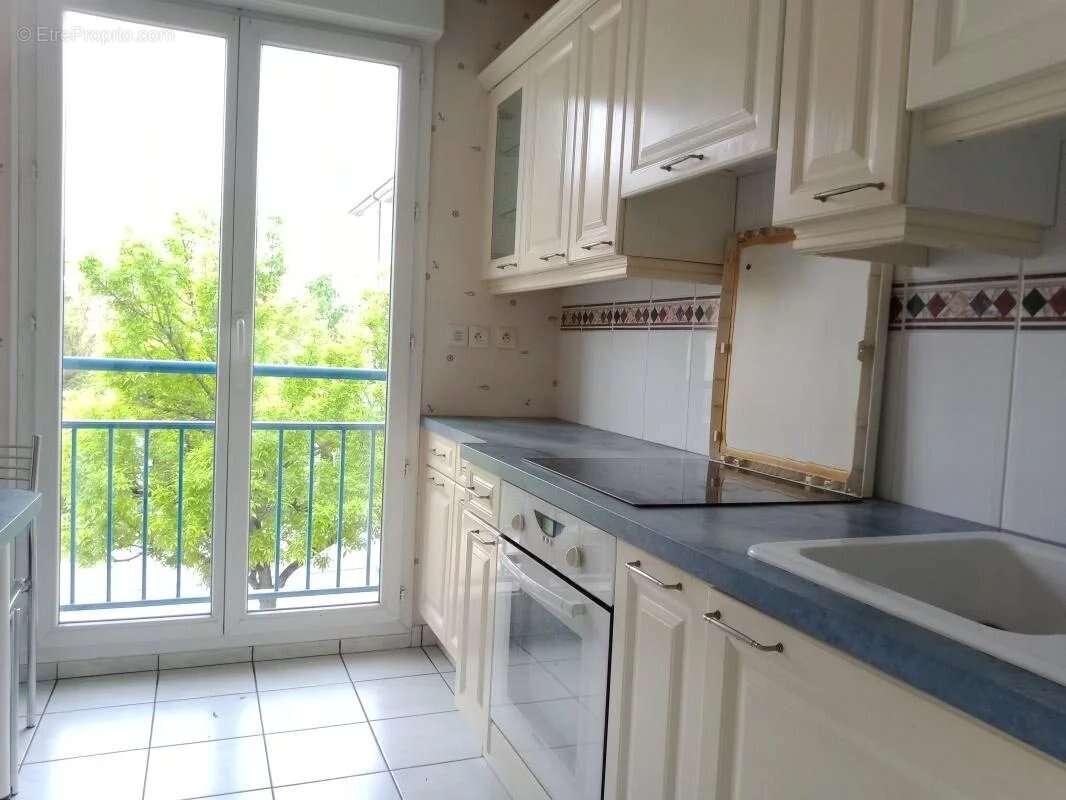 Appartement À Vendre Quartier Toison d'Or - Type 3 - terrasse - ascenseur - cave - garage - photo 4
