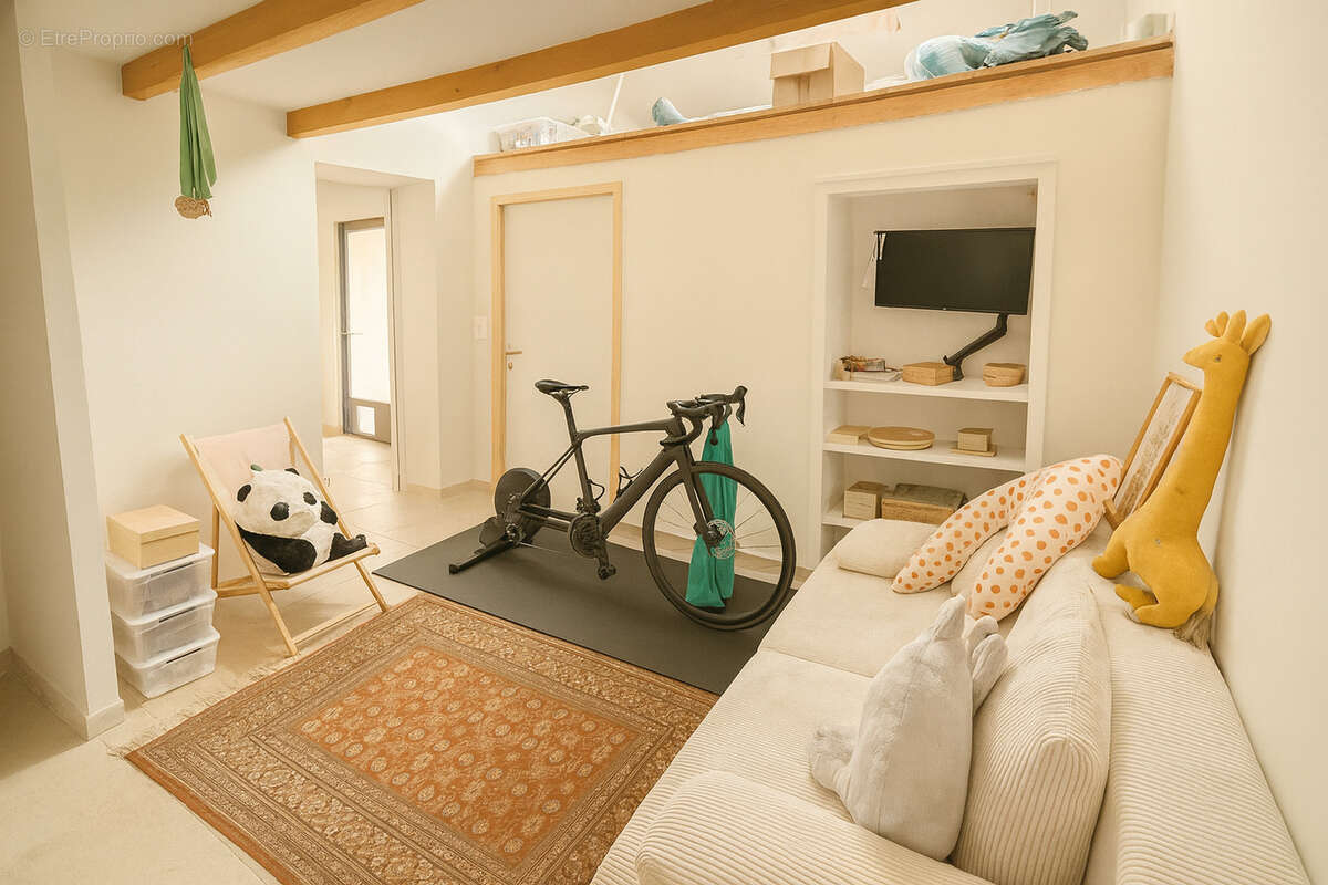 Maison à SOLLIES-PONT