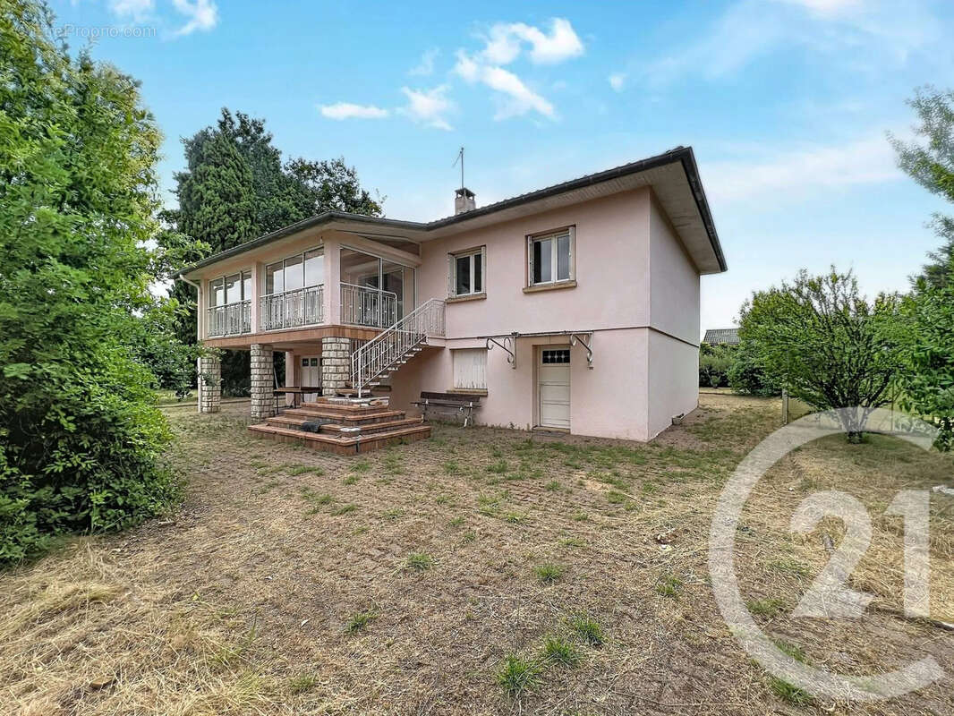 Maison 106 m² à Pavie  - photo 4
