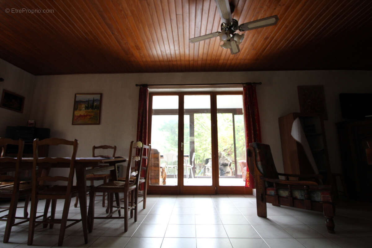 Maison à SAINT-AMBROIX