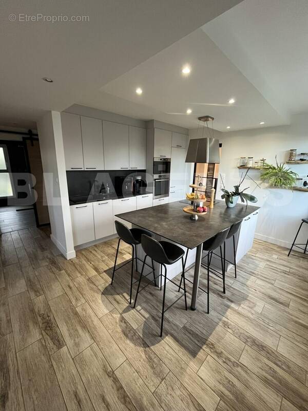 1 (2) - Maison à SAINT-GILDAS-DES-BOIS