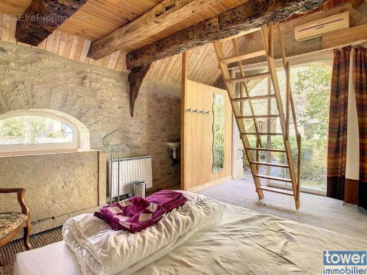 Maison à AMBEYRAC