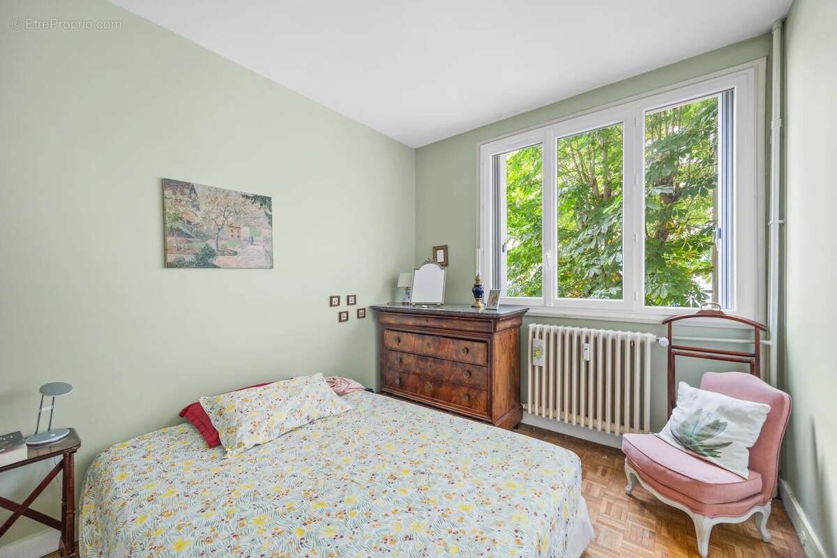 Appartement à BOIS-COLOMBES