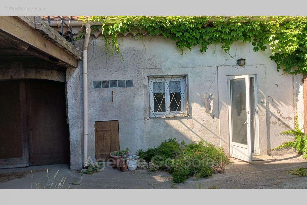 Maison à NISSAN-LEZ-ENSERUNE