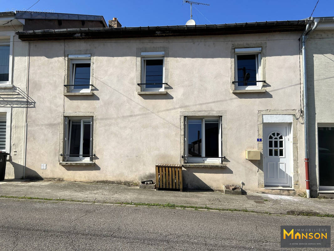 Maison à XEUILLEY