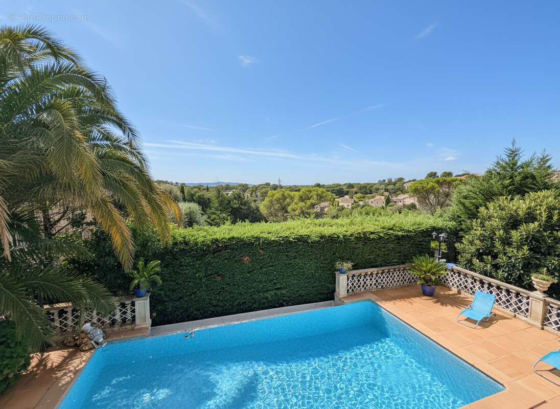 Maison à SAINT-RAPHAEL