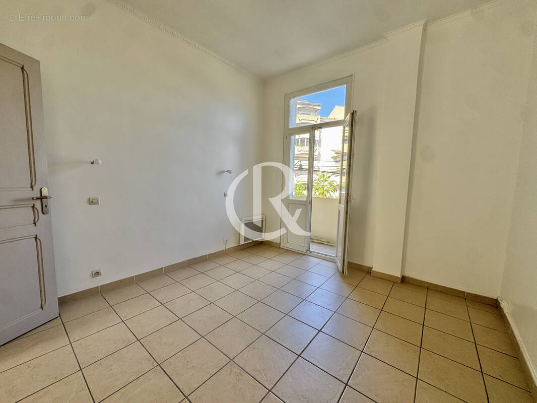 Appartement à HYERES