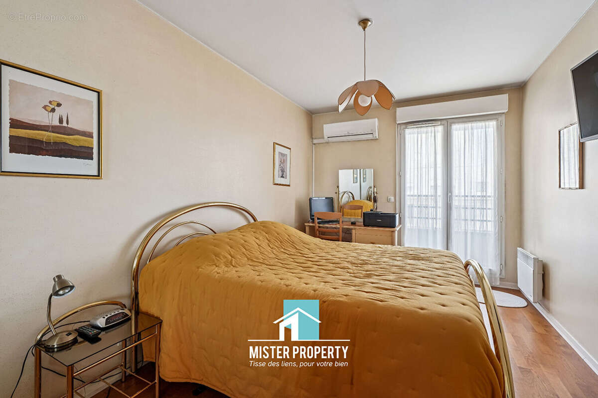 Appartement à COLOMBES