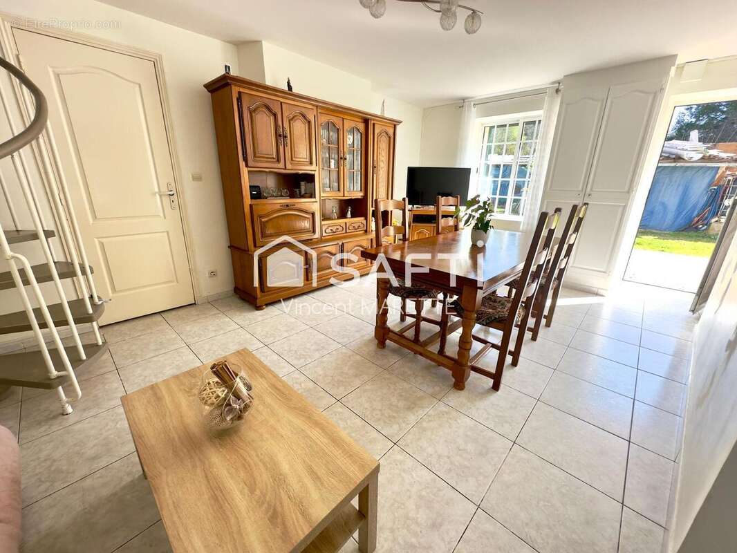 Photo 3 - Maison à SAINT-MAXIMIN