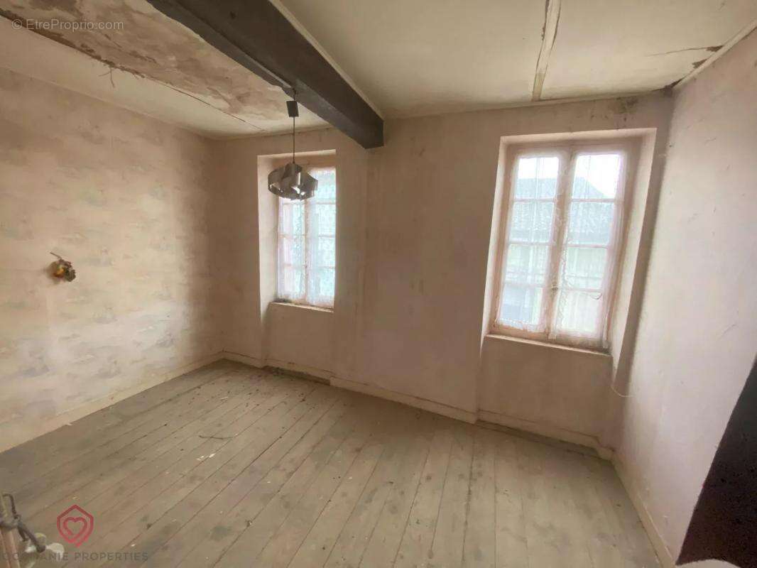 Maison à L&#039;ISLE-EN-DODON