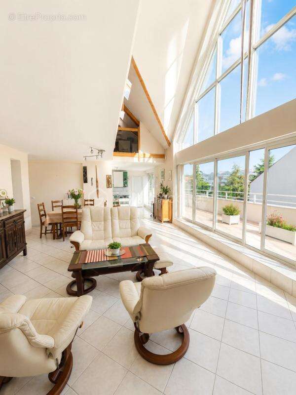 Appartement à OZOIR-LA-FERRIERE