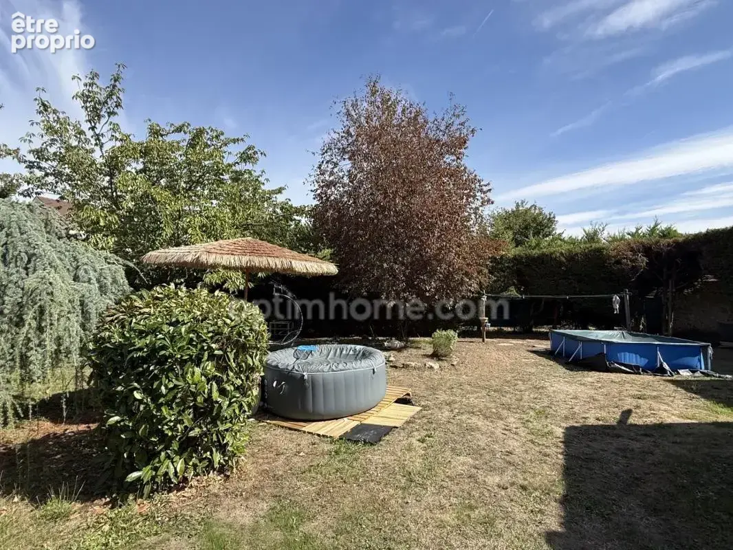  CHAMARANDE – COUP DE CŒUR pour cette maison atypique 109 M² avec chalet et jardin de 860 m² - photo 12