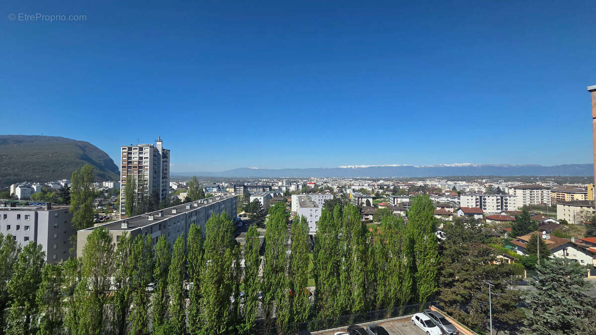 Appartement à VETRAZ-MONTHOUX