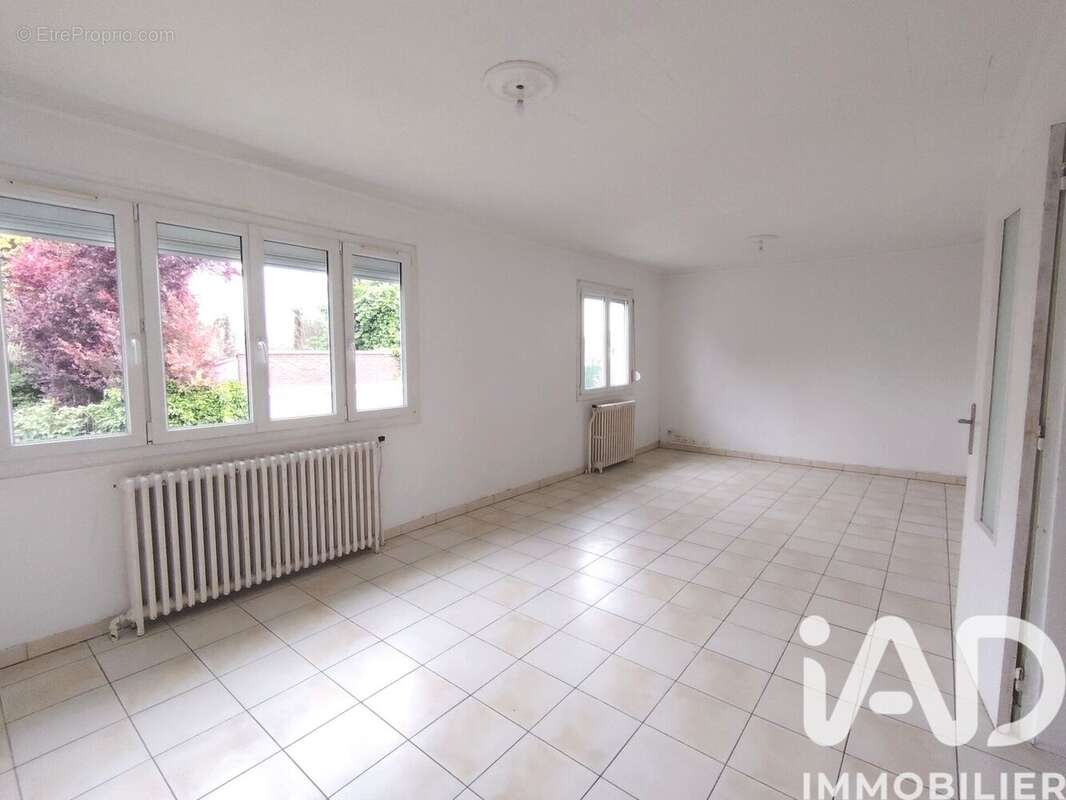 Maison 67 m² à Corbie  - photo 2