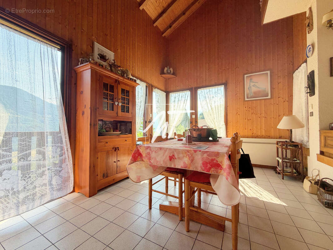 Maison d'architecte sur les hauteurs de la Rivière-Enverse - photo 3