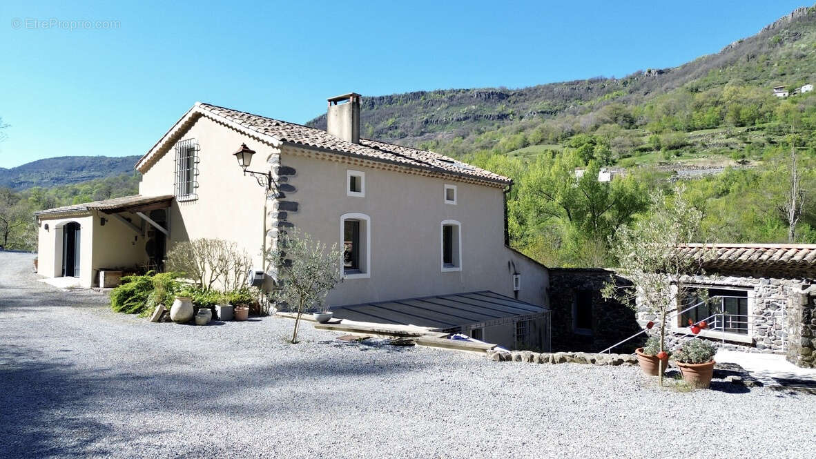 Maison à PRIVAS