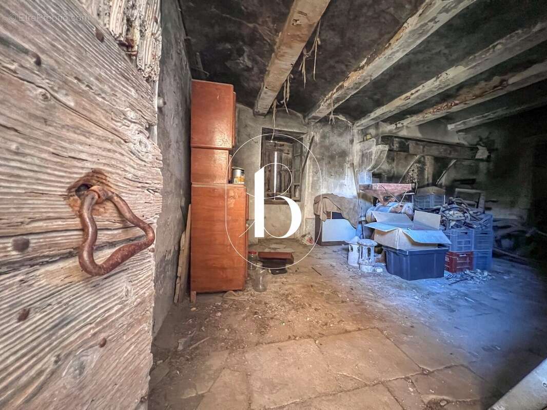 Maison à ORGNAC-L'AVEN