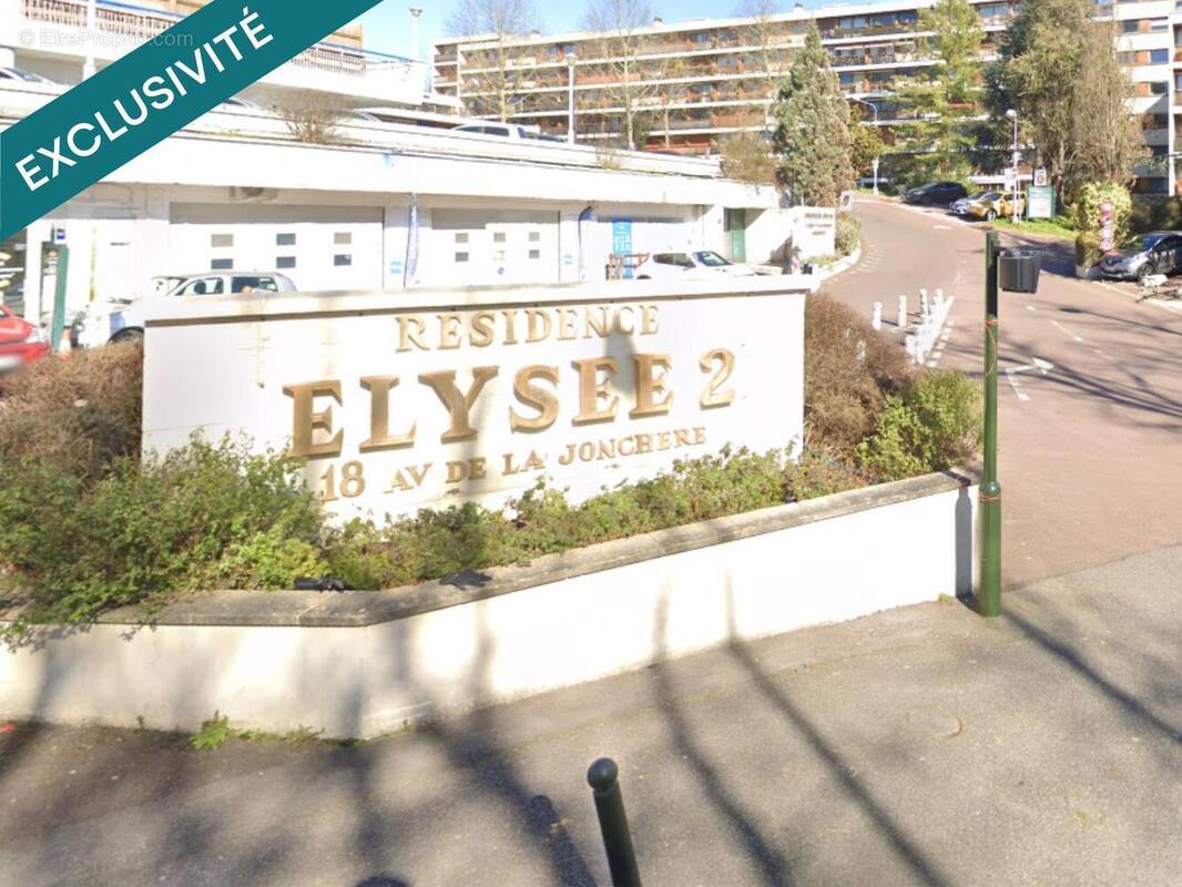 Photo 1 - Appartement à LA CELLE-SAINT-CLOUD