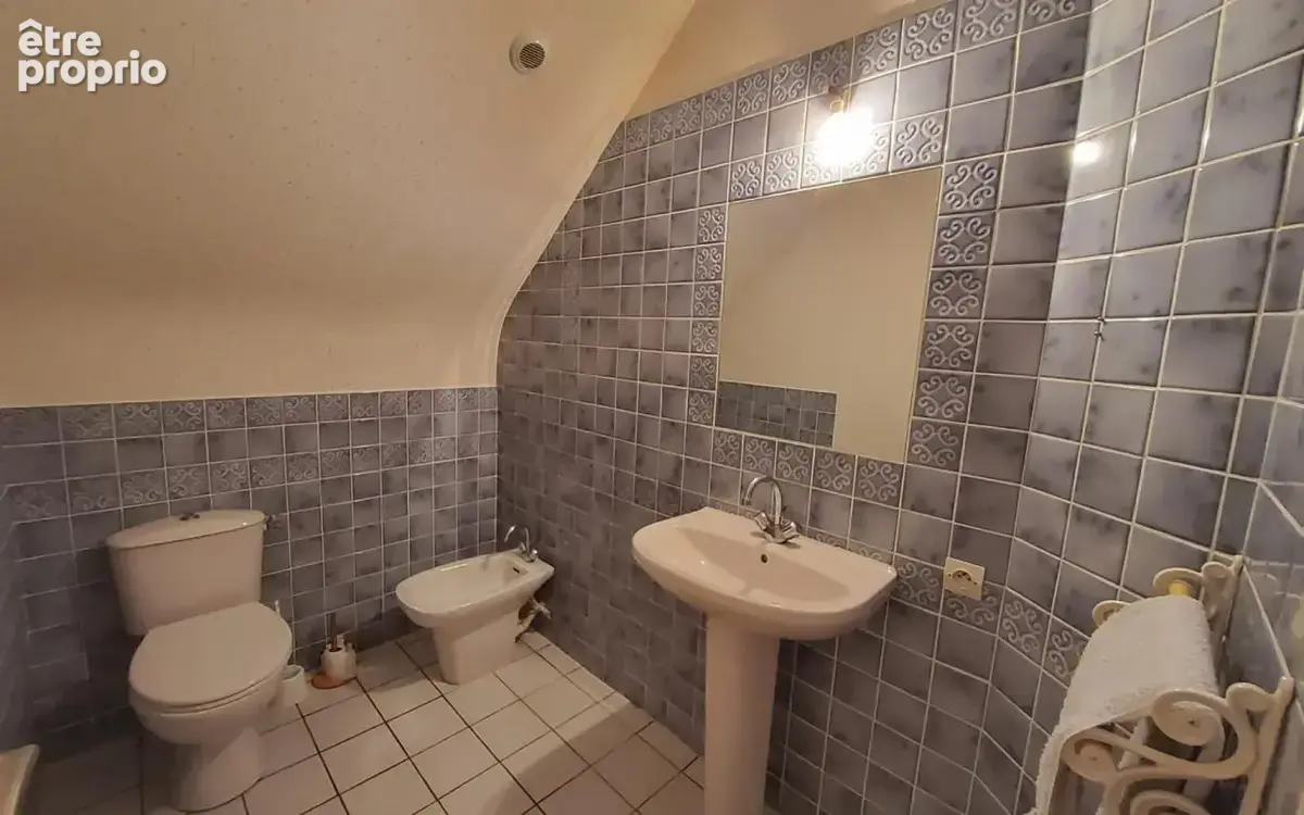 Maison 3 chbres - chemille - vie plain pied possible - photo 12