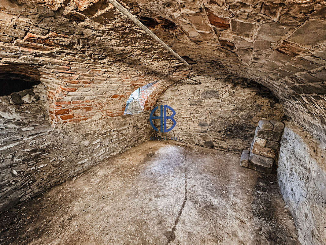 Maison à LA TOUR-DU-PIN