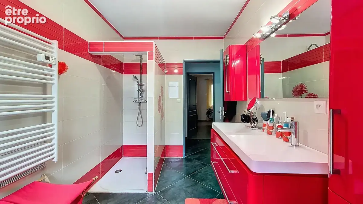 À vendre   Villa de plain-pied avec appartement T2  piscine et grand sous-sol   Saint-Sériès (34400, - photo 10