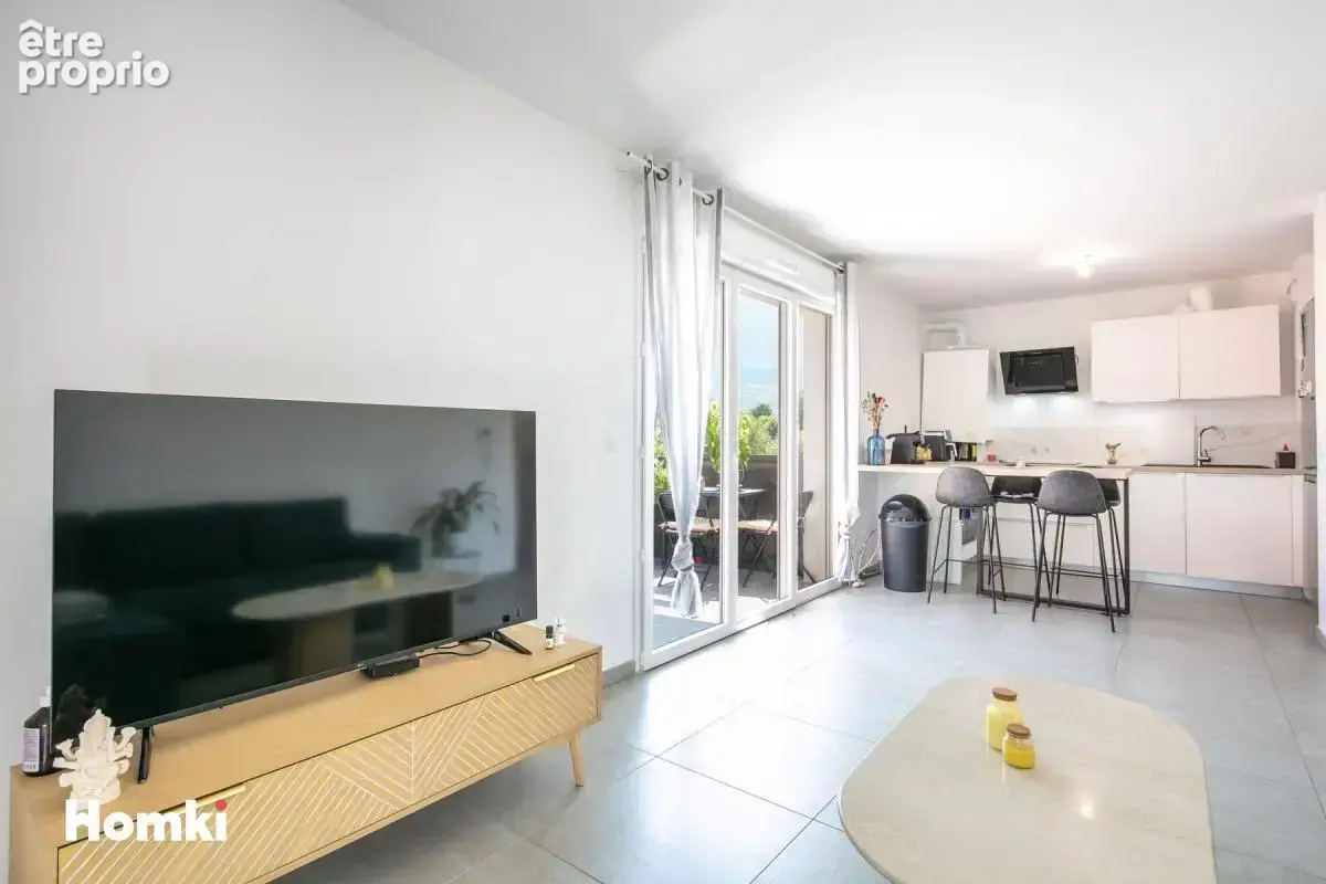 Appartement T2 de 46 m2 à Saint-Égrève 38120, Rue Lucie et Paulette Roche - photo 6