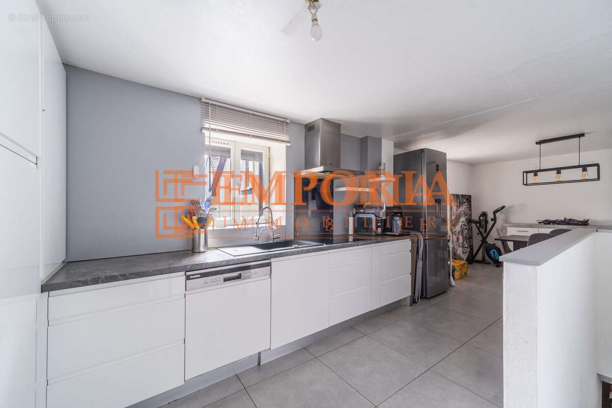 Maison 80 m² à Wittenheim  - photo 2