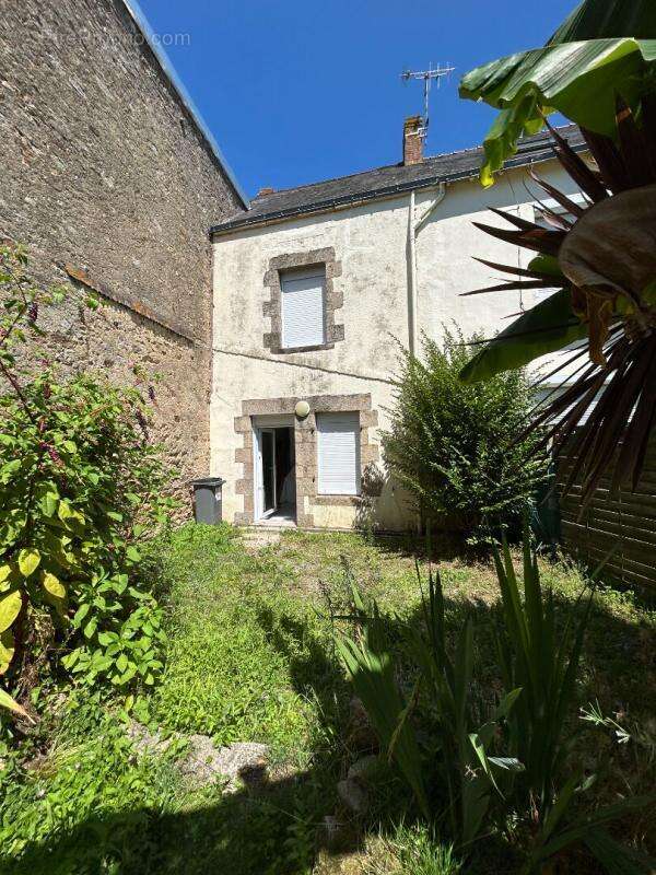 Maison à LE TEMPLE-DE-BRETAGNE