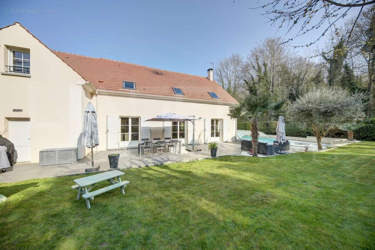 Maison à MAULE