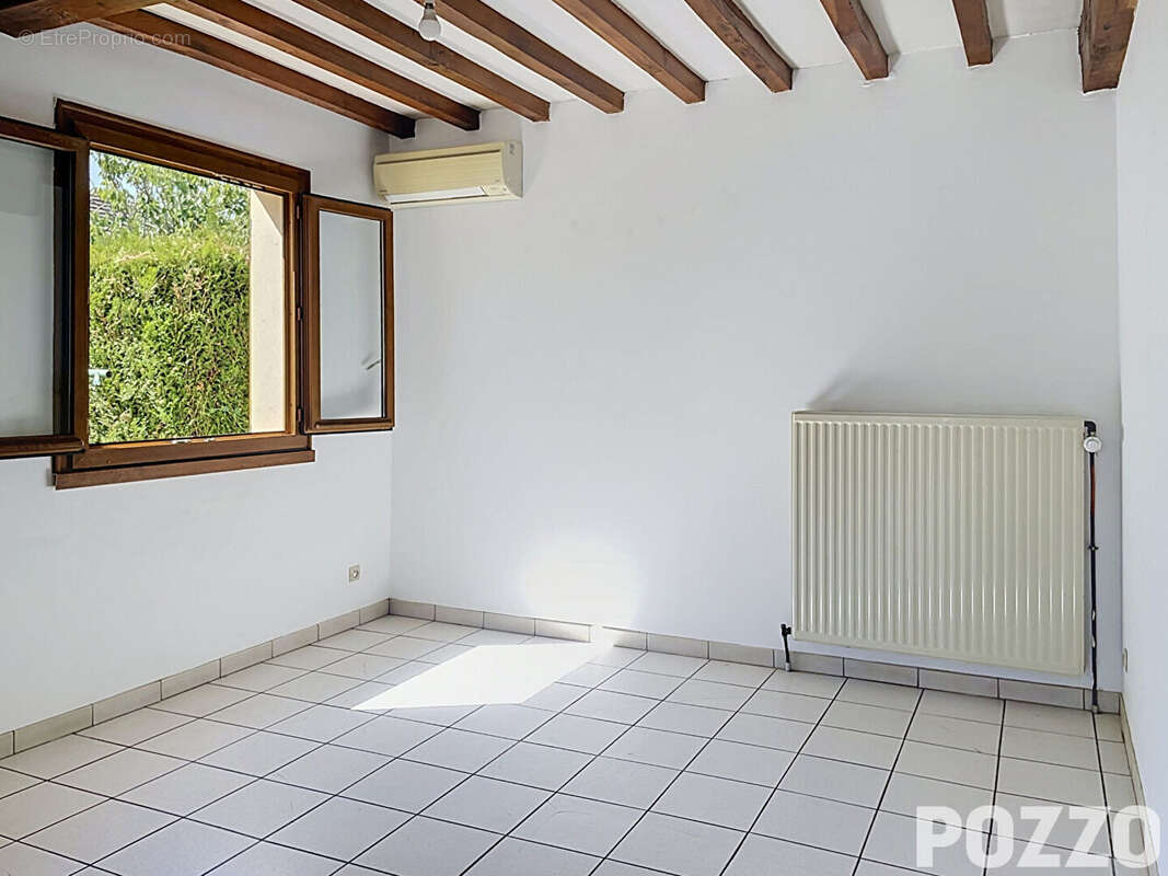Maison plain pied de 4 pièces  (74 m2) - Sous sol complet - Transport - photo 8