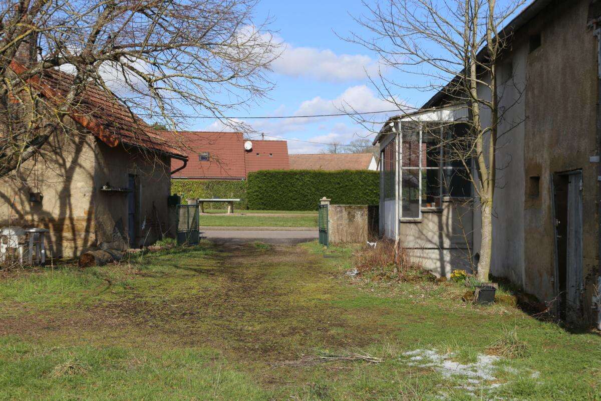 Maison à DRACY-SAINT-LOUP