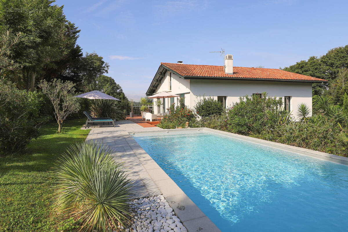 Maison à ARBONNE