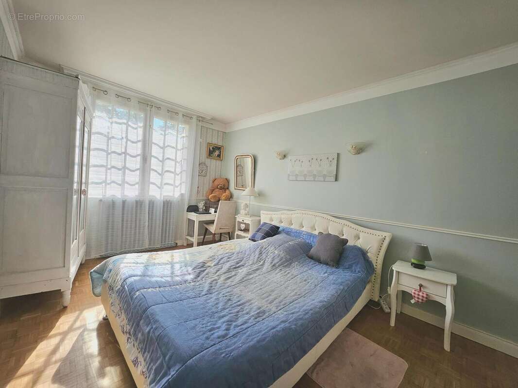 Maison 200 m² à Mouchan  - photo 9