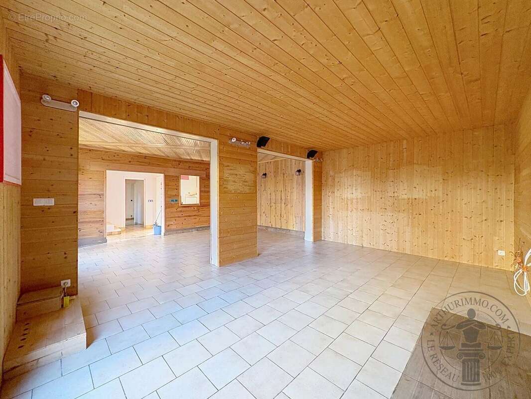 Maison à ORLU