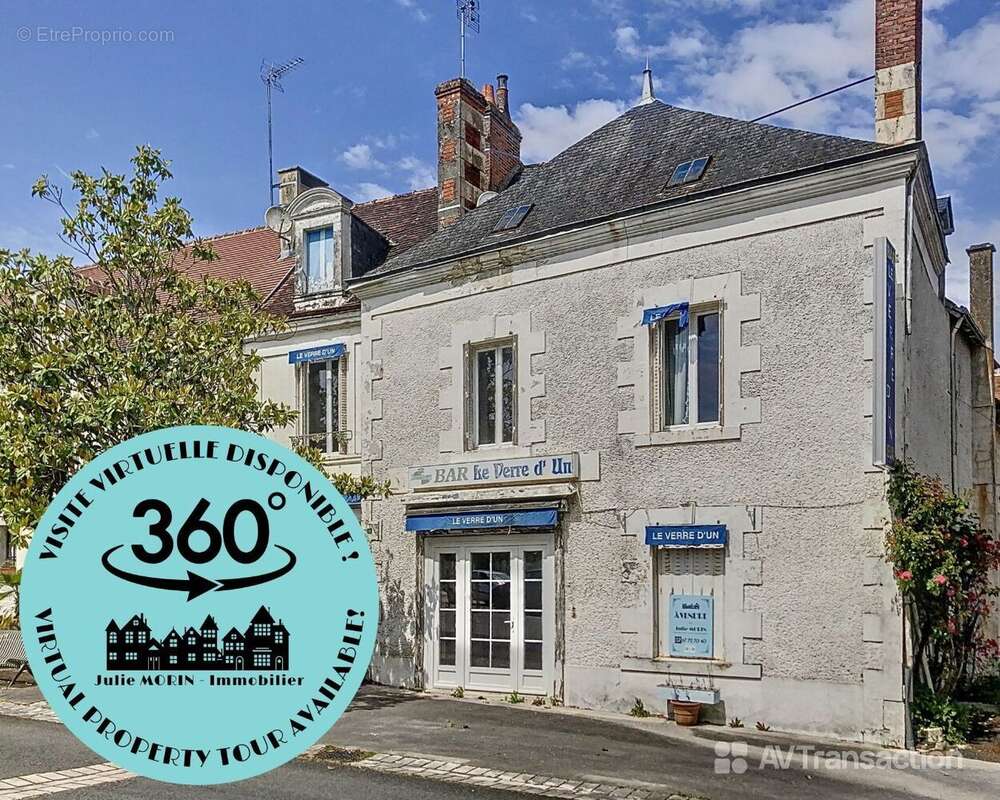 Maison à AZAY-LE-FERRON