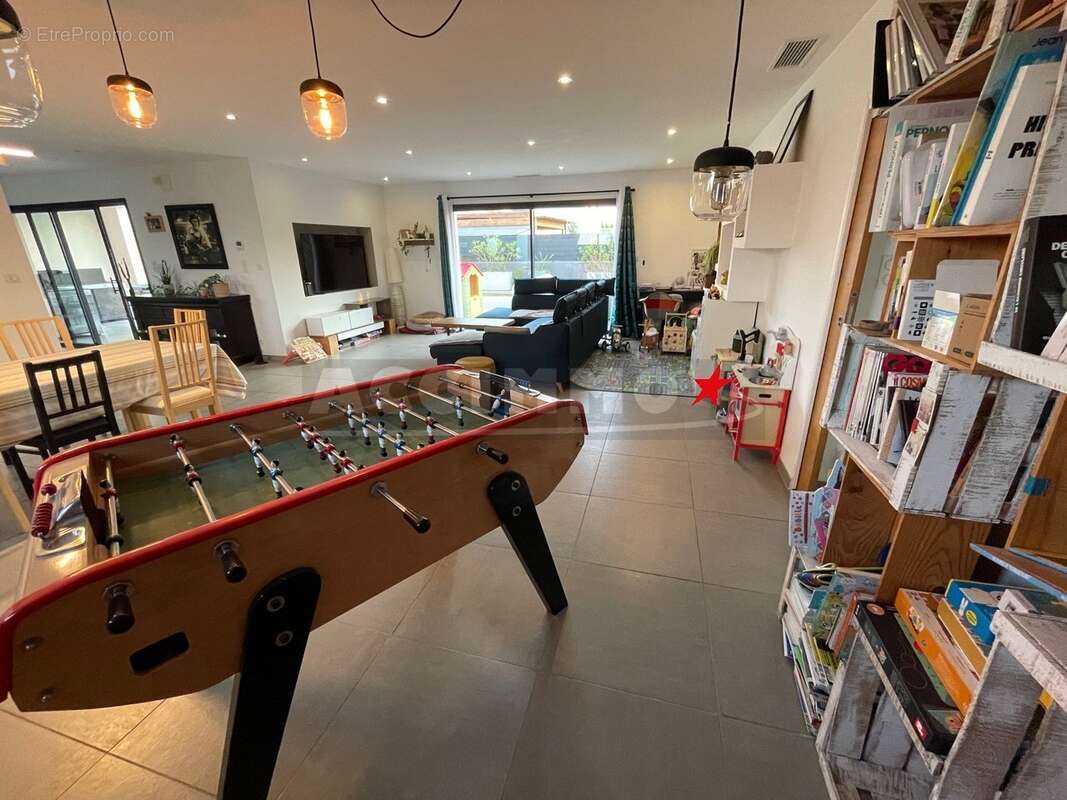 Maison à DREMIL-LAFAGE