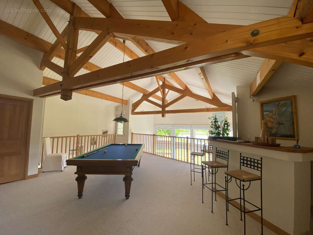 Maison à GIFFAUMONT-CHAMPAUBERT