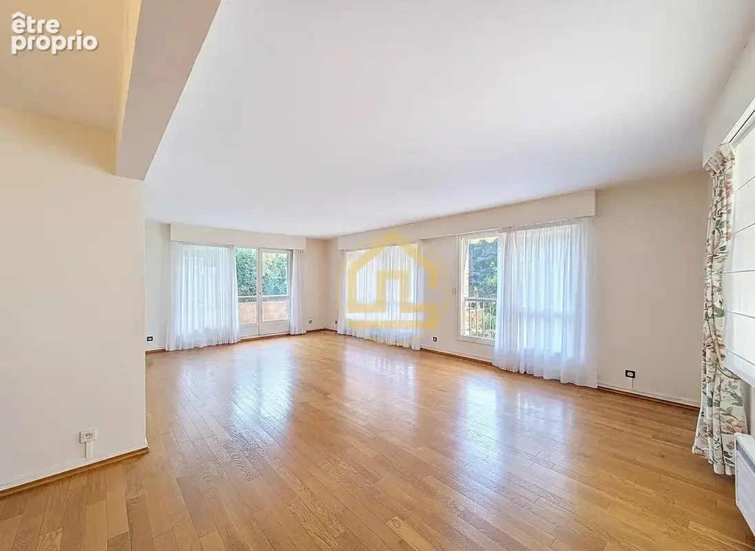 Appartement 142 m² à Valenciennes  - photo 2