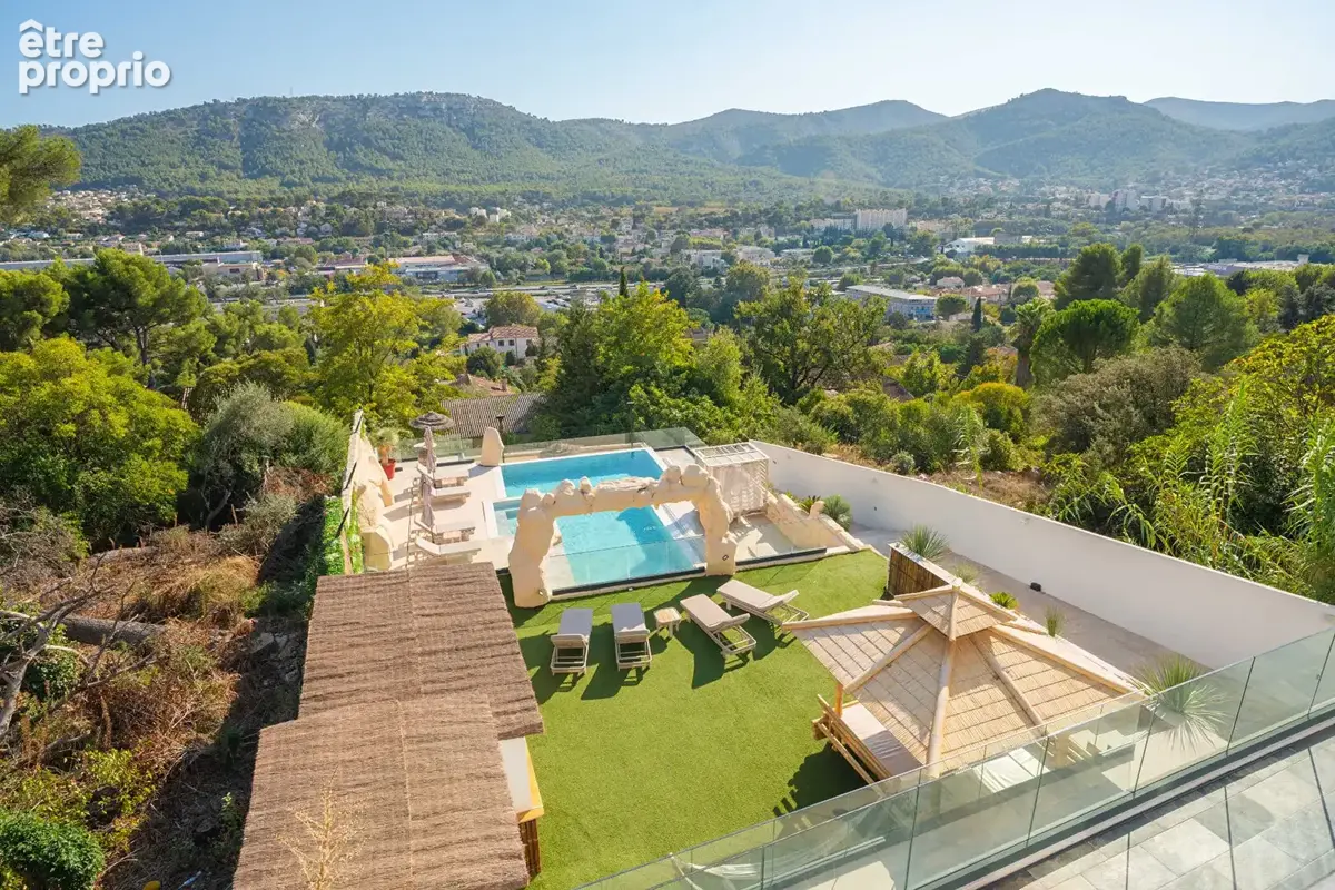Villa moderne - 8 pièces - 230 m2 - Eoures / Marseille 11 - photo 18