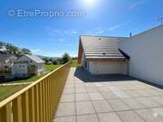 Appartement à SALES