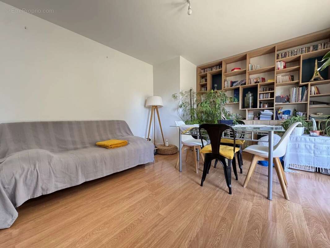 Appartement à LE PLESSIS-TREVISE