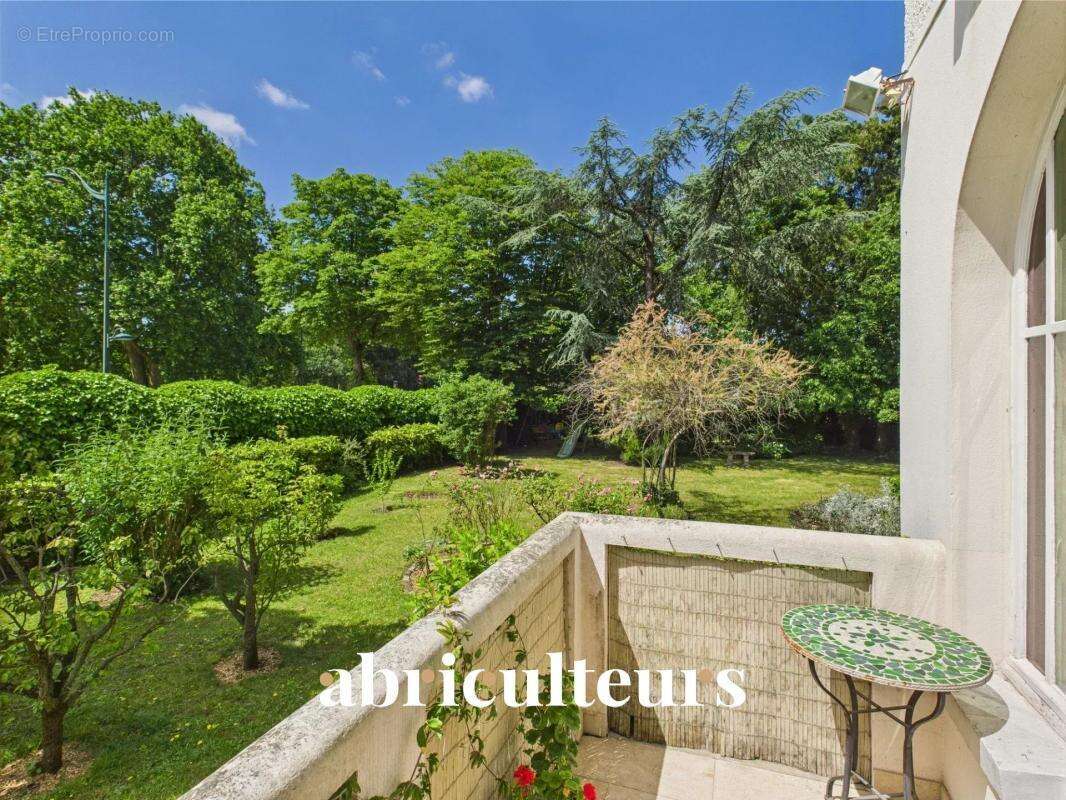 Appartement à PARIS-12E