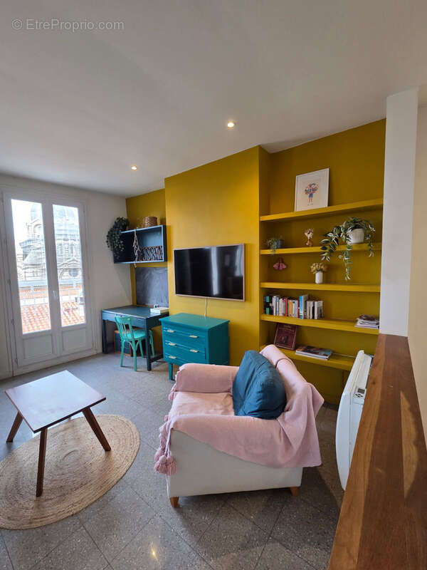 Appartement à MARSEILLE-2E