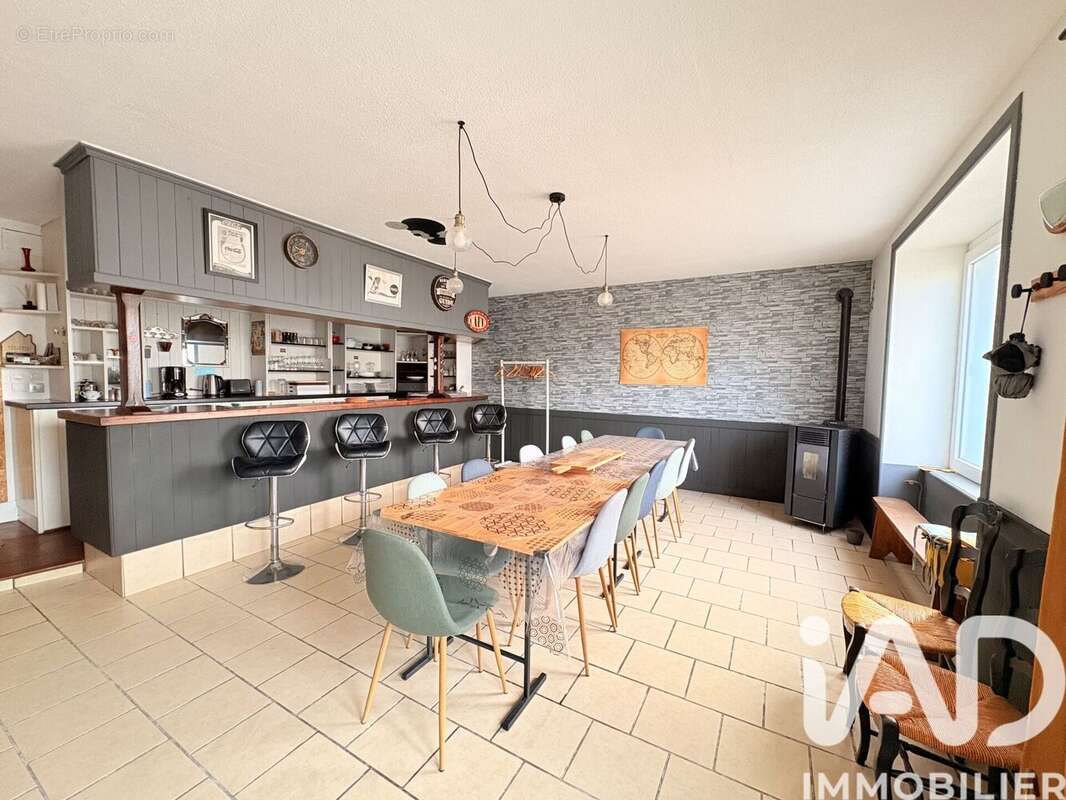 Photo 2 - Maison à SAINT-ILLIDE