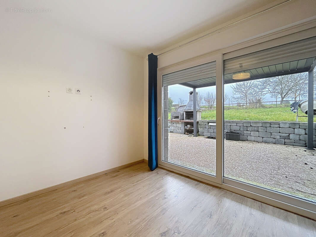 Maison à THAON-LES-VOSGES