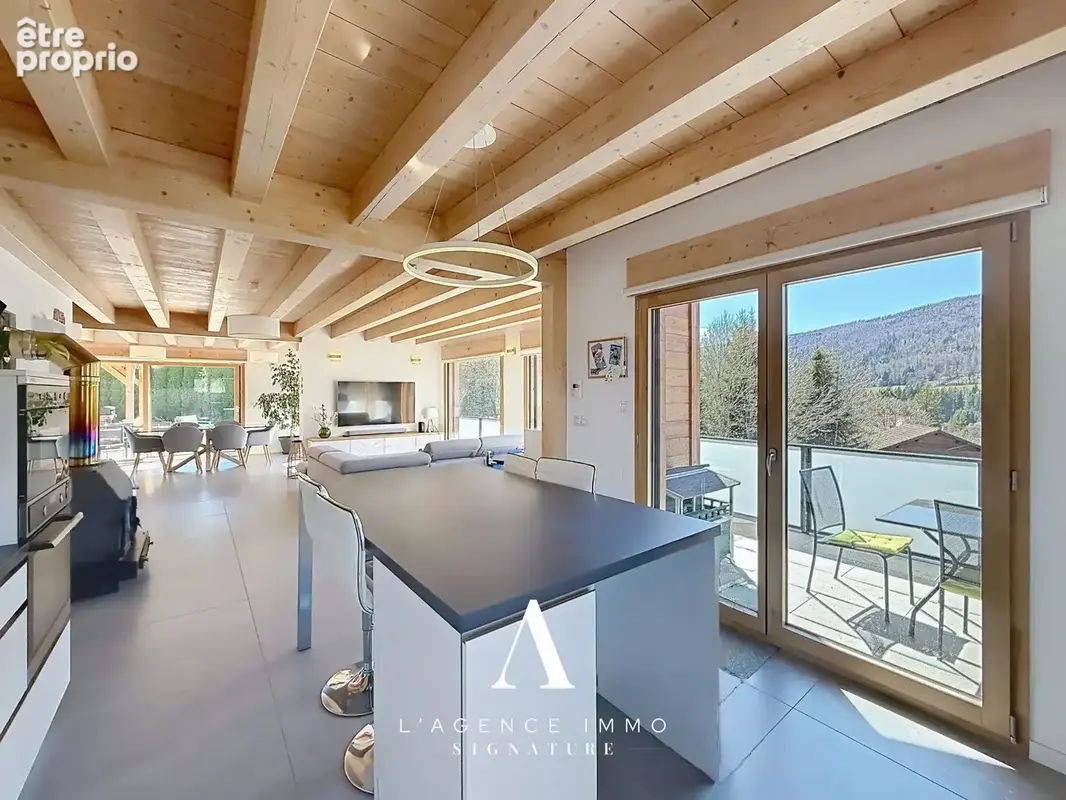 Maison 213 m² à Mijoux  - photo 7