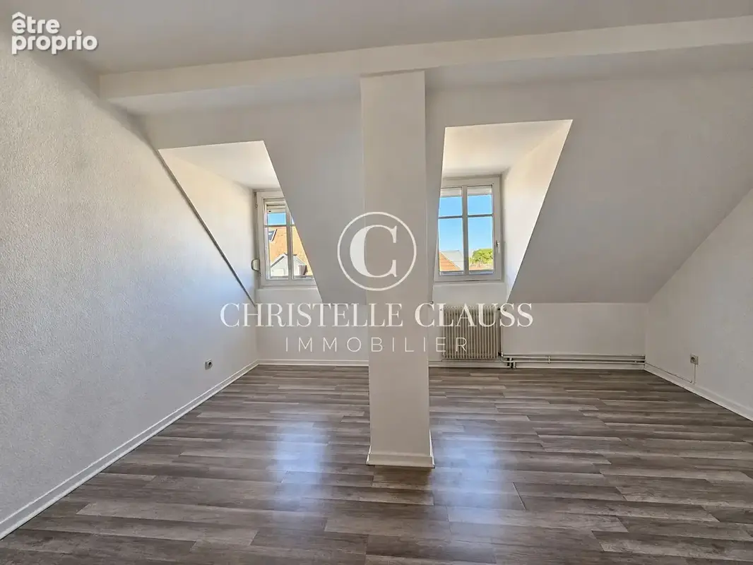 STRASBOURG - ORANGERIE - Duplex attique - 3 pièces - 80 m² - 5ème étage - Ascenseur - photo 4